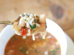 Chicken, Red Pepper, and White Bean Chili