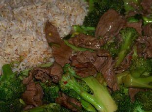 Chili and Garlic Spiced Beef and Broccoli Stir Fry