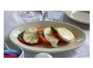 Italian Tomato and Mozzarella Caprese
