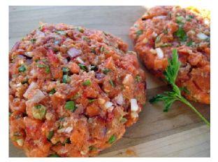 Salmon Burgers With Roasted Red Pepper Aioli