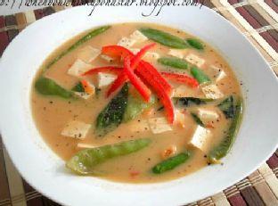 Thai Coconut Curry Soup